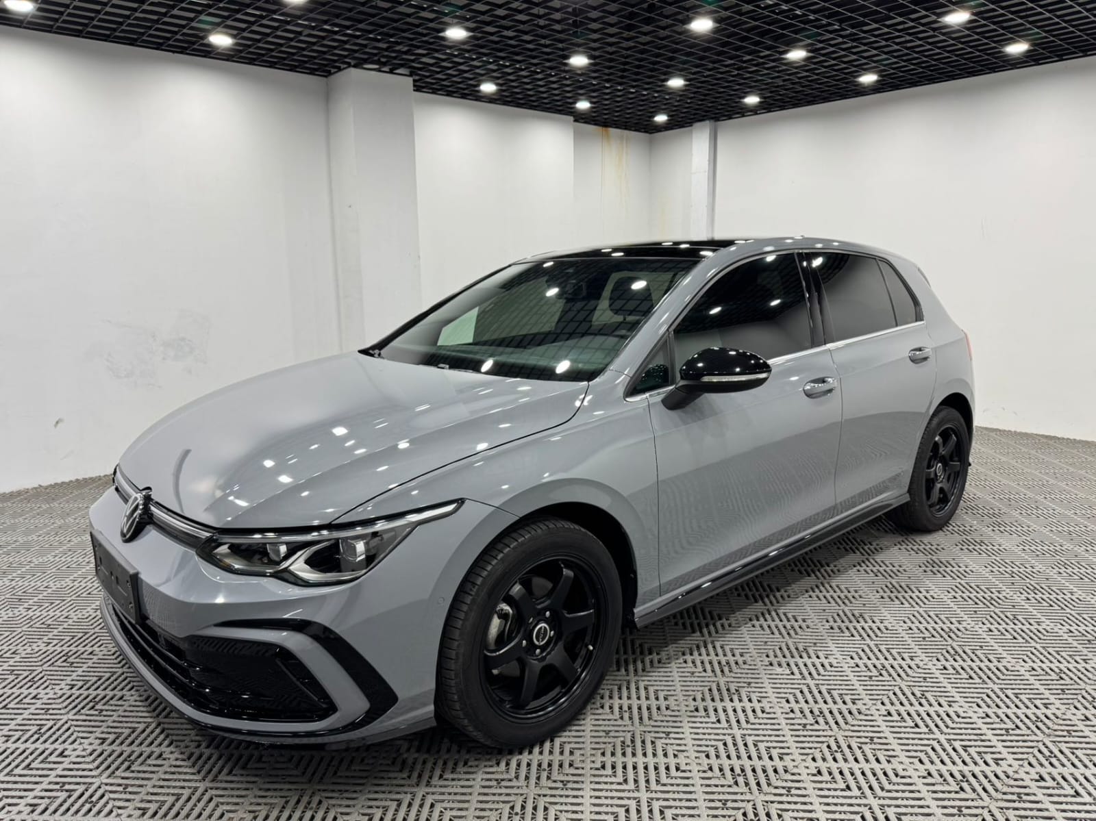 Volkswagen Golf 280TSI DSG R-Line