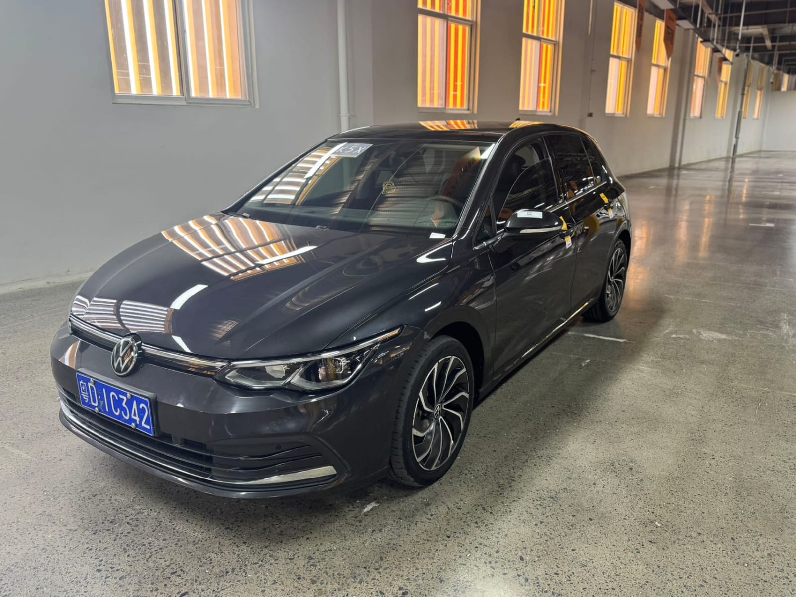 Volkswagen Golf 8 Pro 1.4T 280 - Фото 1