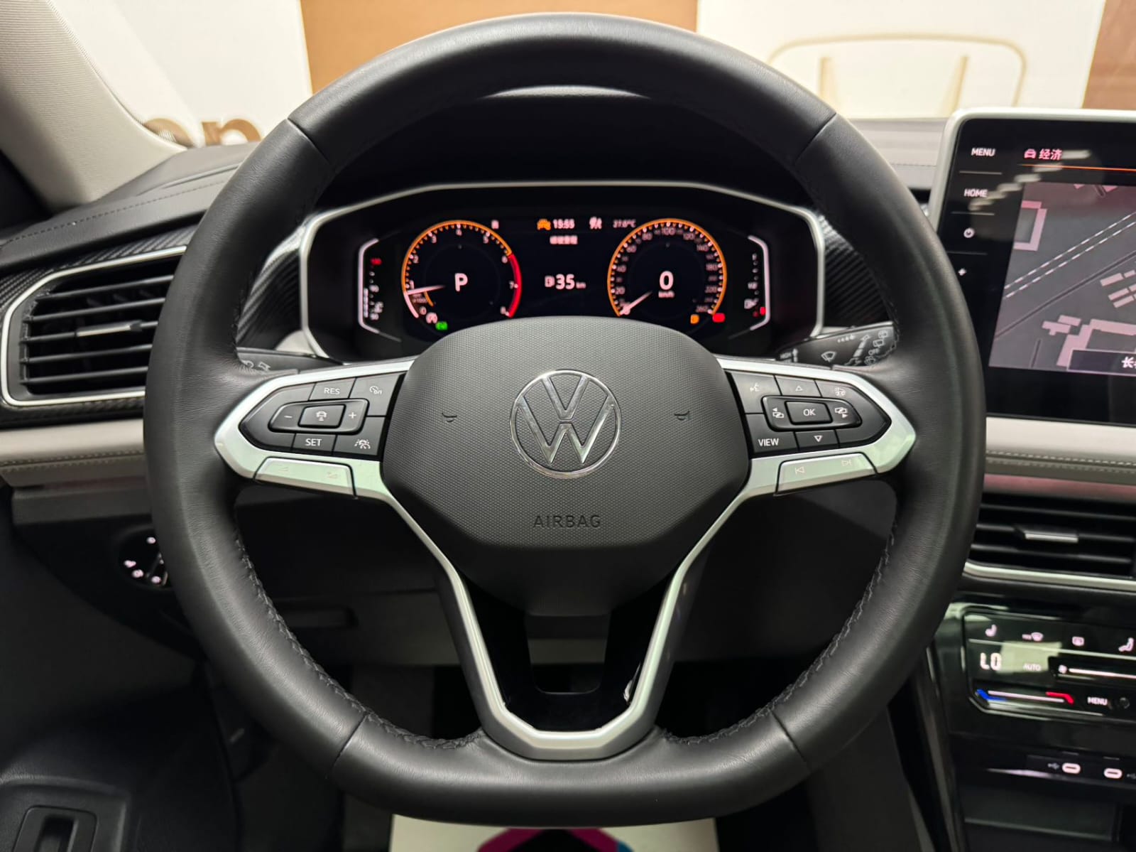 Volkswagen Tayron 280TSI Deluxe Plus Premium Edition - Фото 7