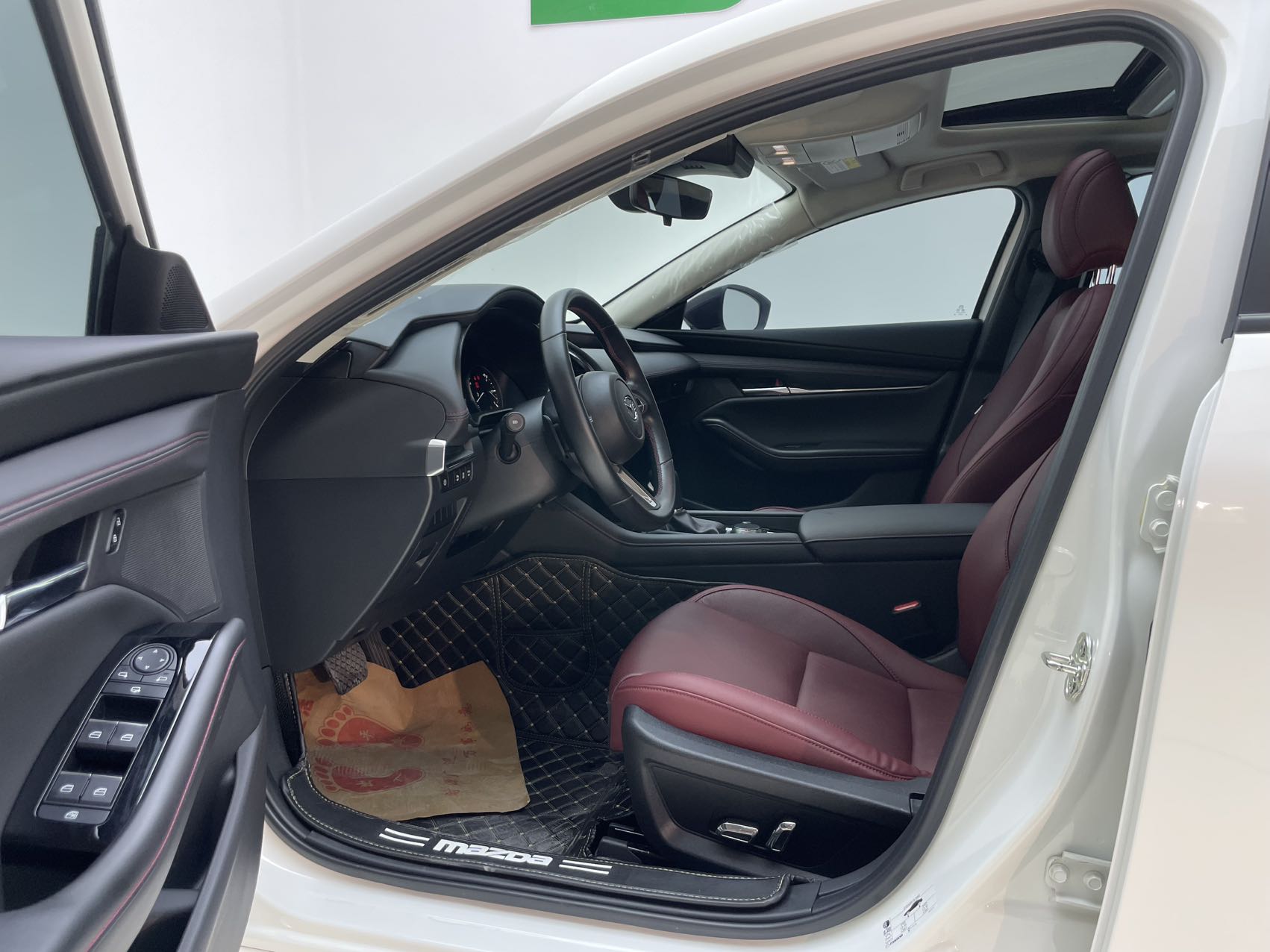 Mazda 3 Axela 2.0L