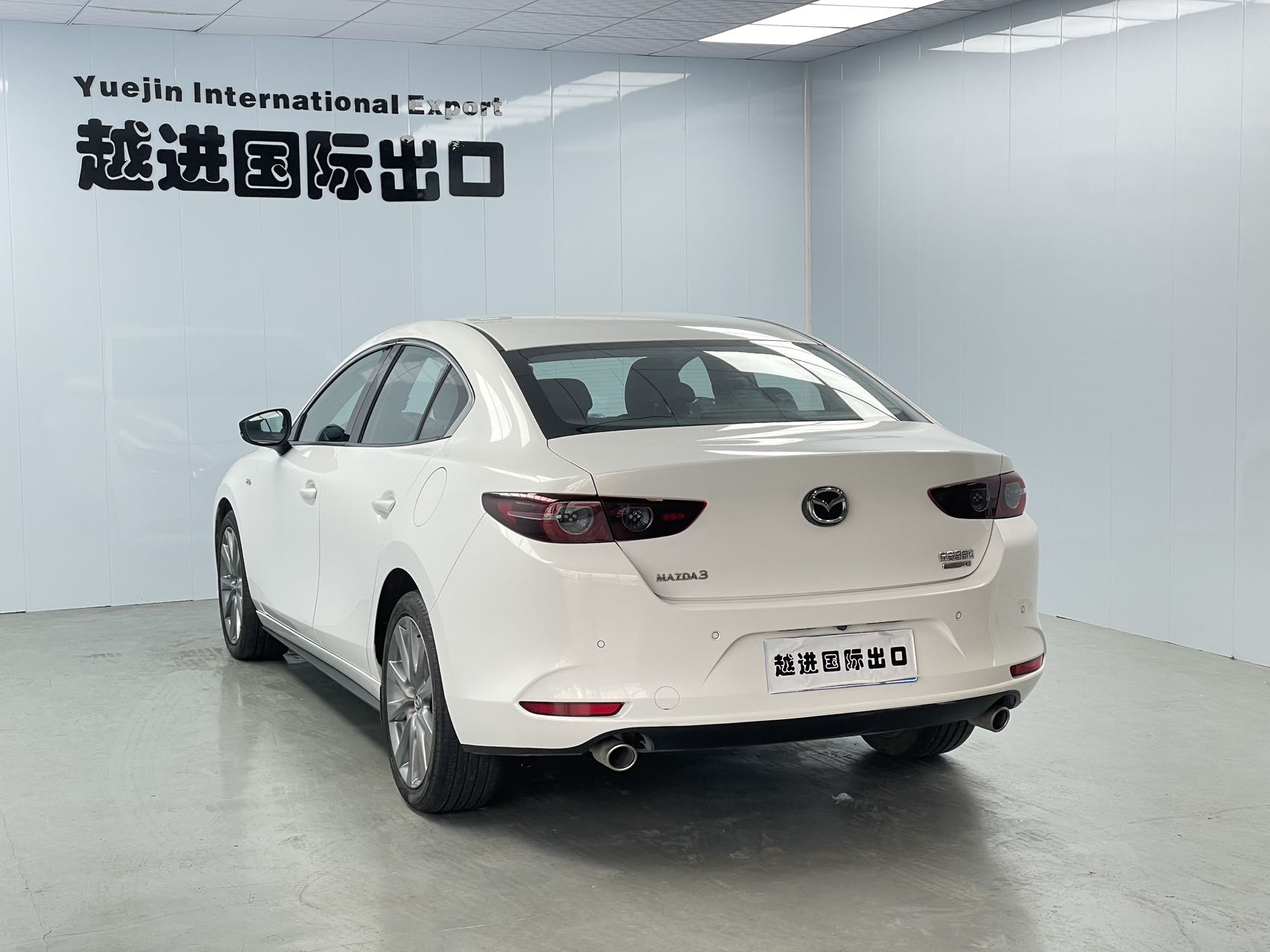 Mazda 3 Axela 2.0L