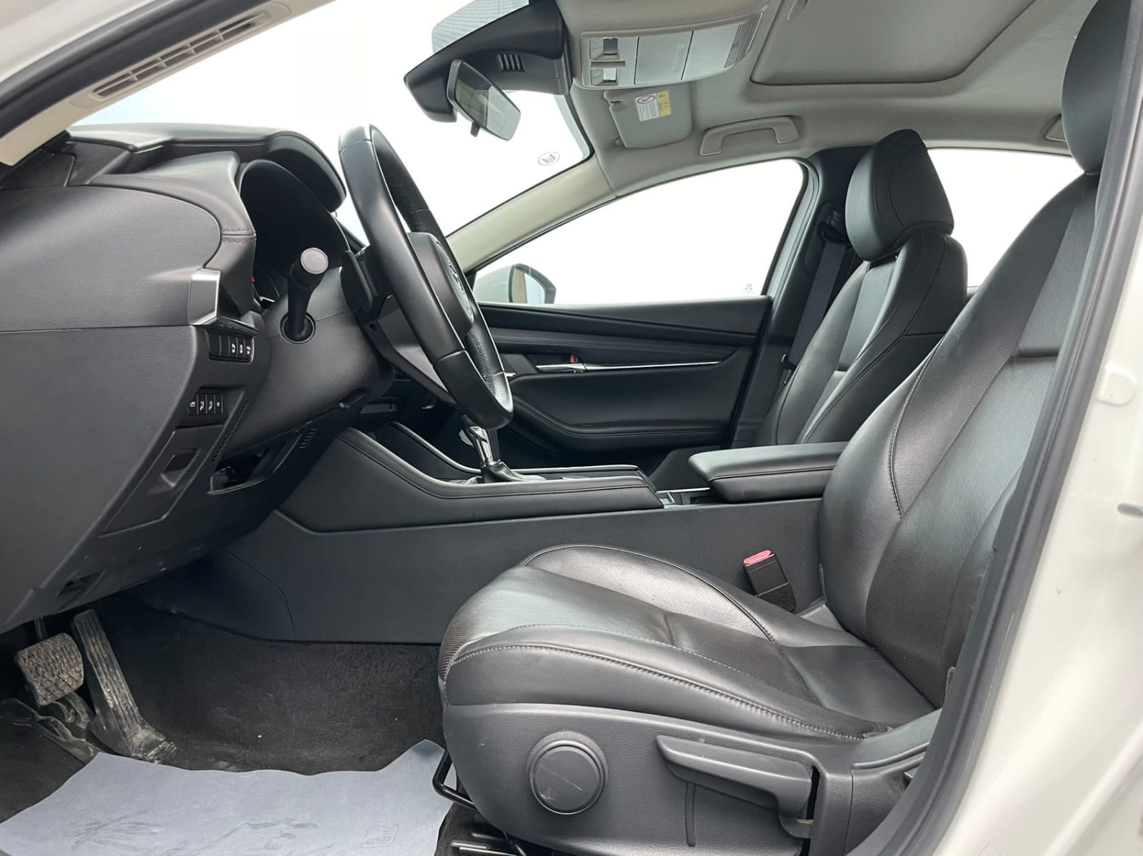 Mazda 3 Axela 2.0L