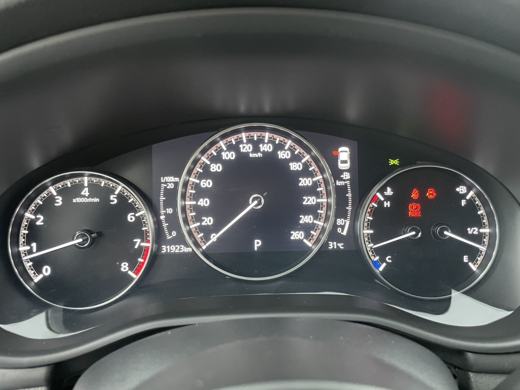 Mazda 3 Axela 2.0L