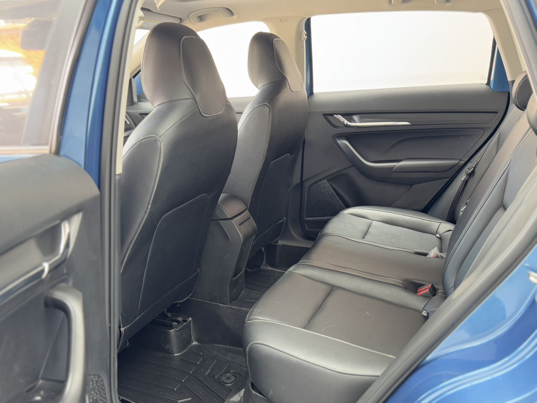 Skoda Kamiq 1.5L - Фото 5