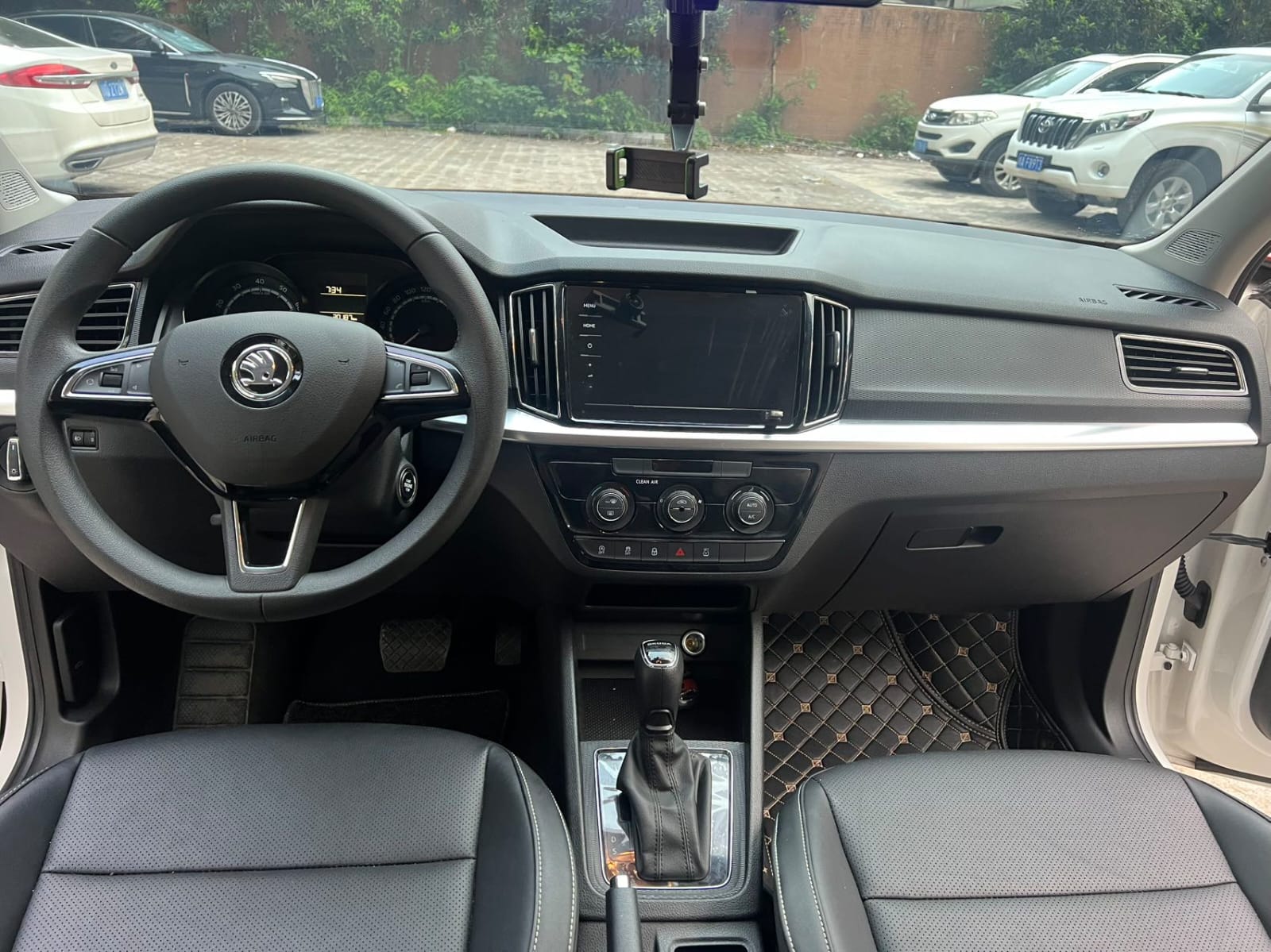 Skoda Kamiq 1.5L - Фото 6
