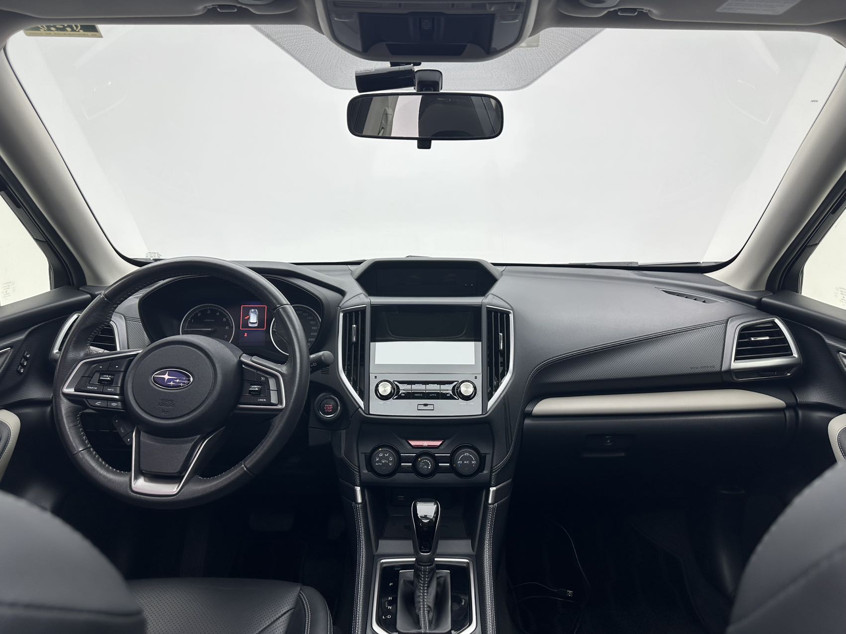 Subaru Forester 2.0i AWD Deluxe Edition - Фото 6