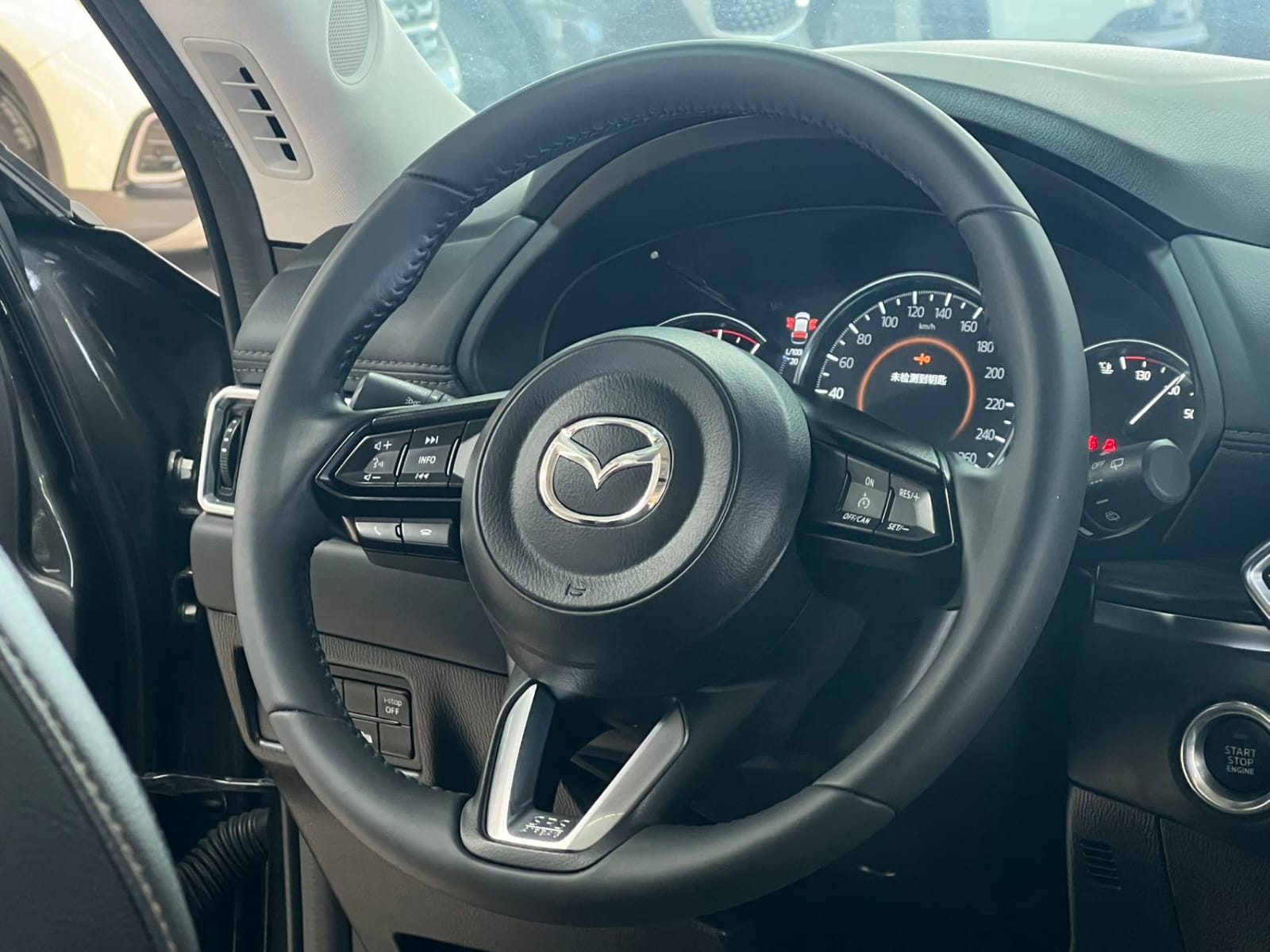 Mazda CX-5 2.0L - Фото 8