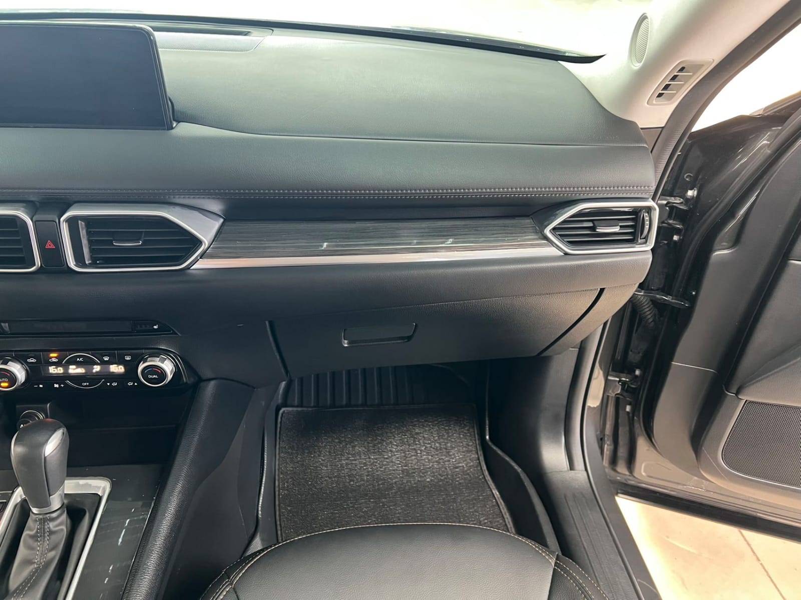 Mazda CX-5 2.0L - Фото 10