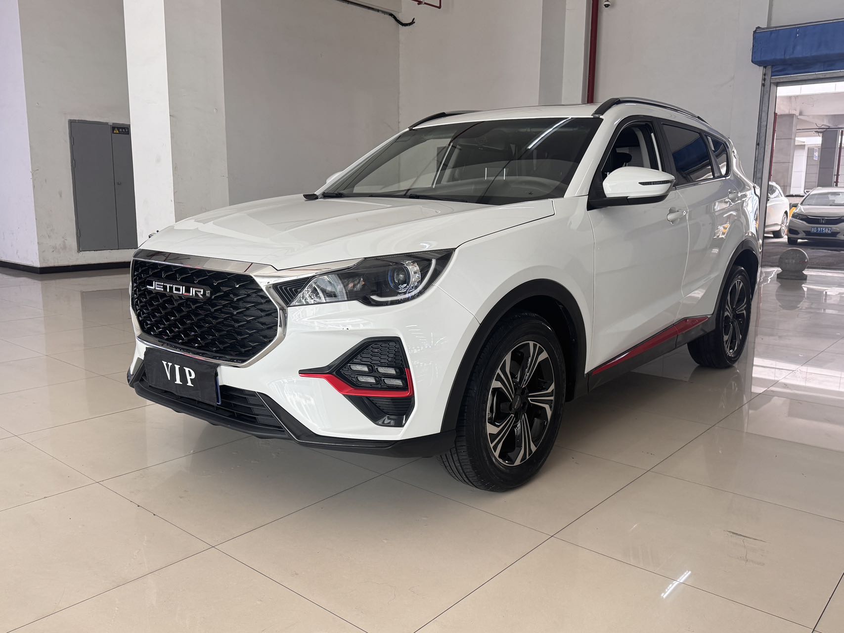 Jetour X70 1.5T Dream Edition - Фото 1