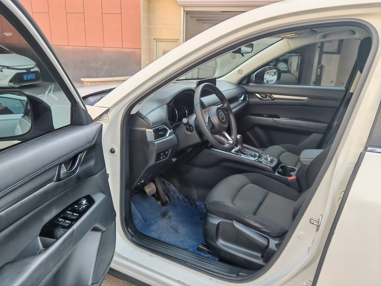 Mazda CX-5 2.0L - Фото 4