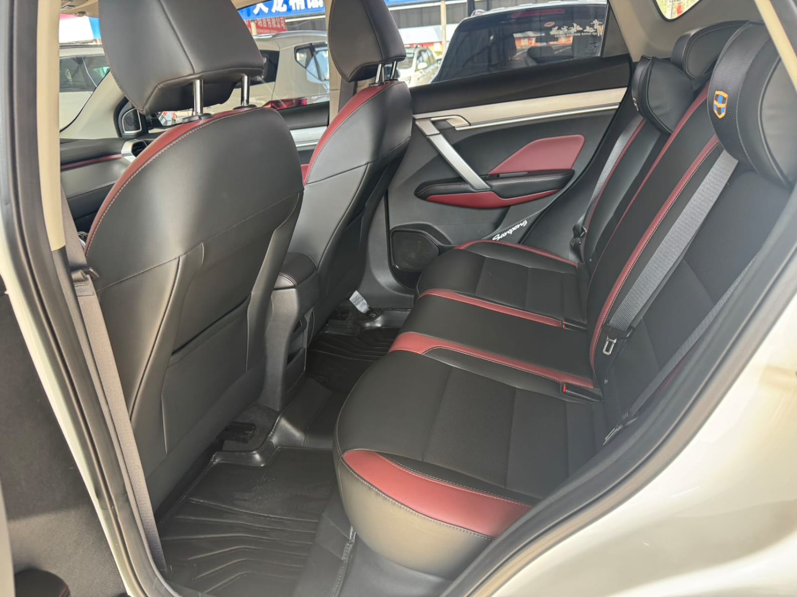 Geely Coolray 1.4T Gold - Фото 5