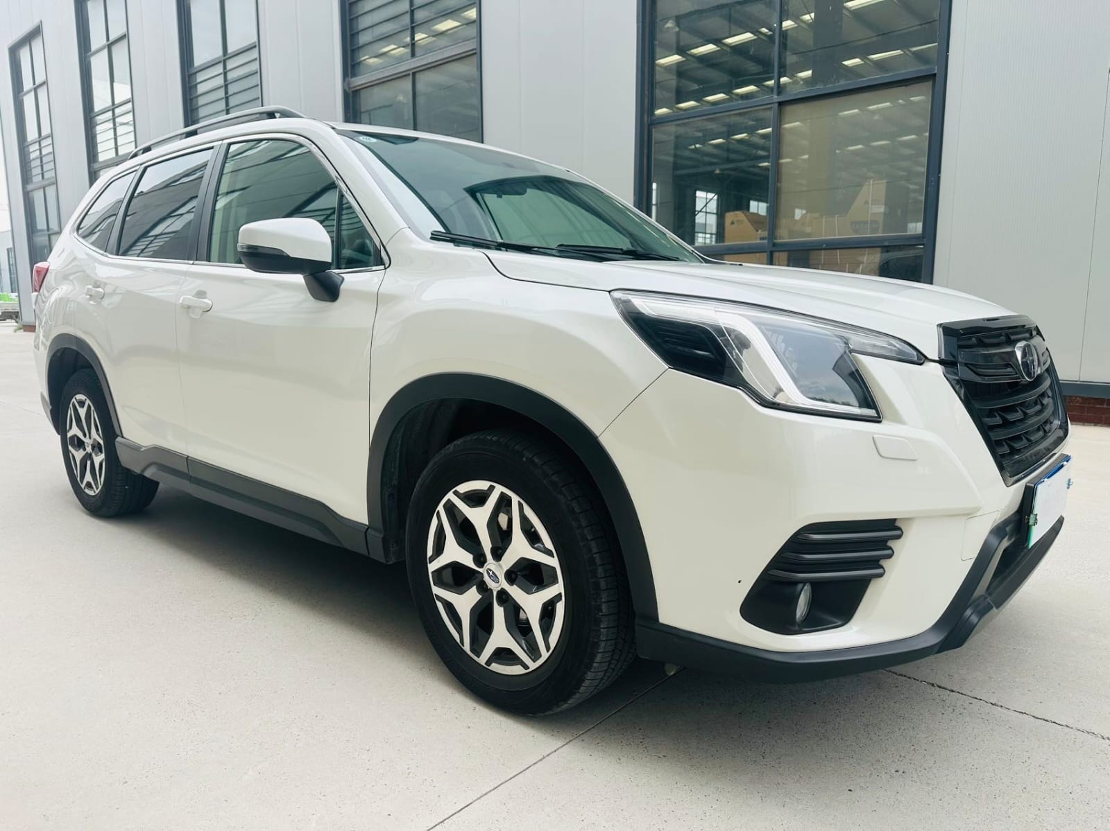 Subaru Forester 2.0i AWD Deluxe Edition - Фото 2
