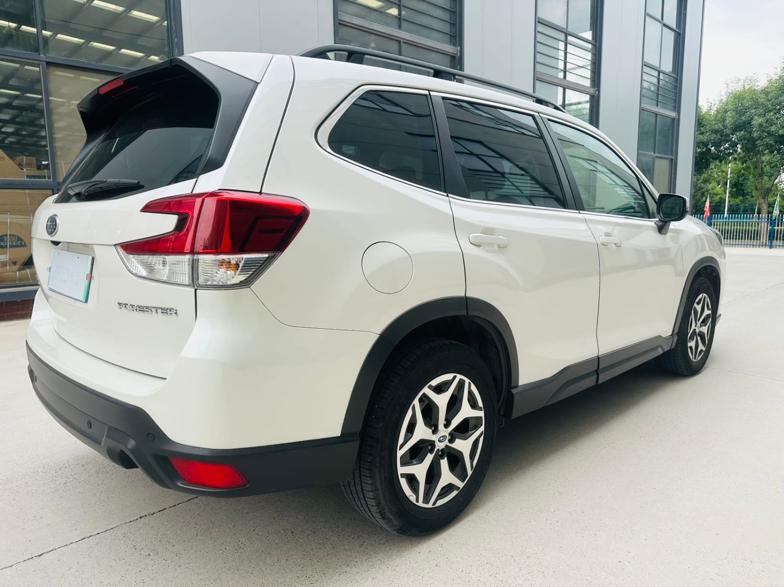 Subaru Forester 2.0i AWD Deluxe Edition - Фото 3