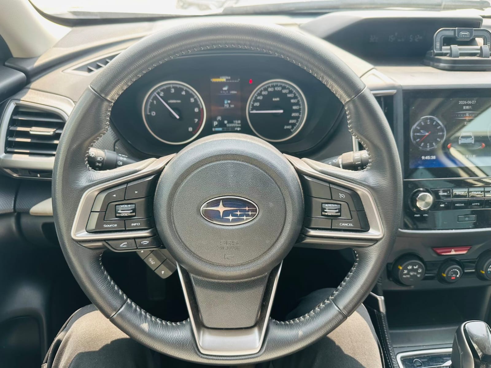 Subaru Forester 2.0i AWD Deluxe Edition - Фото 8