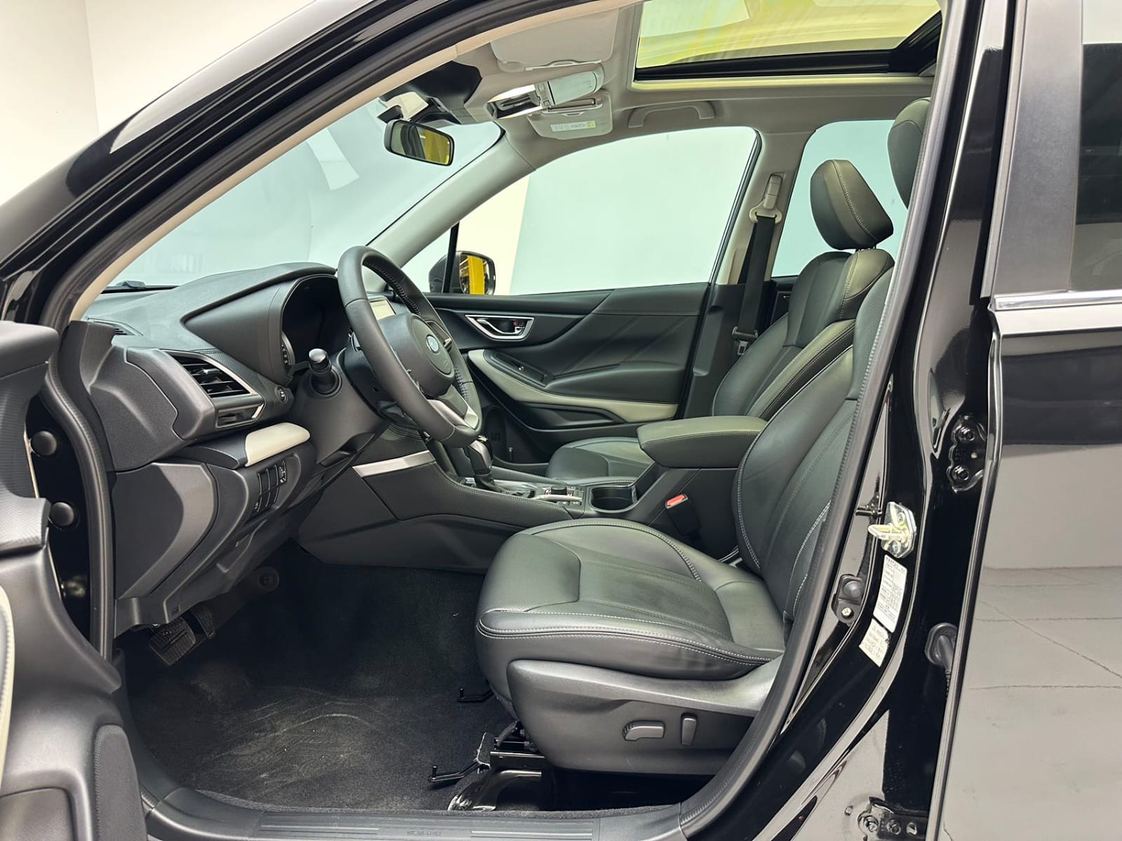Subaru Forester 2.0i AWD Deluxe Edition EyeSight - Фото 4