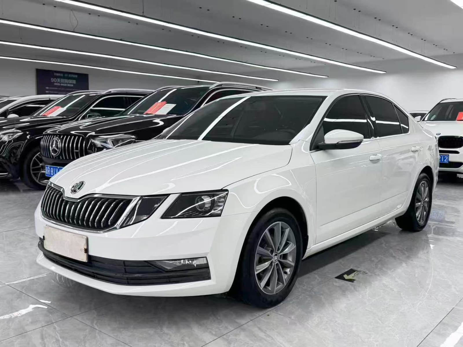 Skoda Octavia 1.5L Comfort Edition - Фото 1
