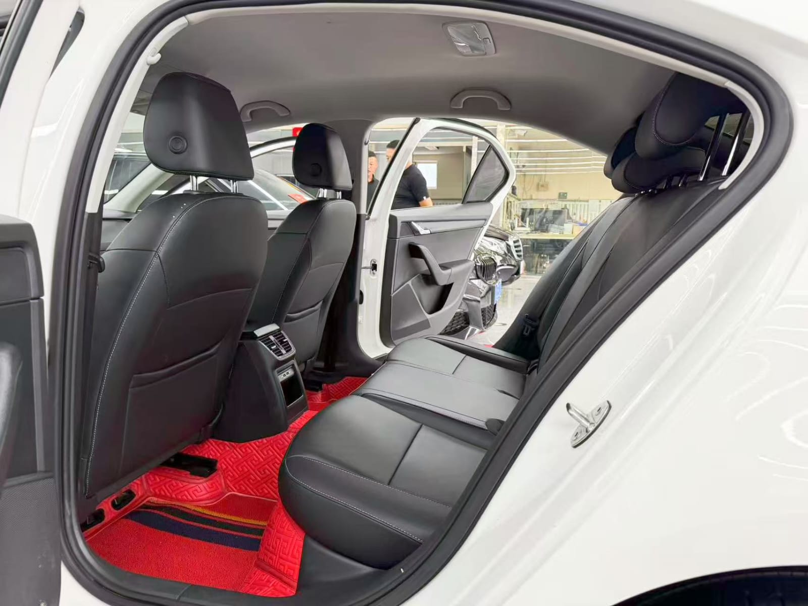 Skoda Octavia 1.5L Comfort Edition - Фото 5