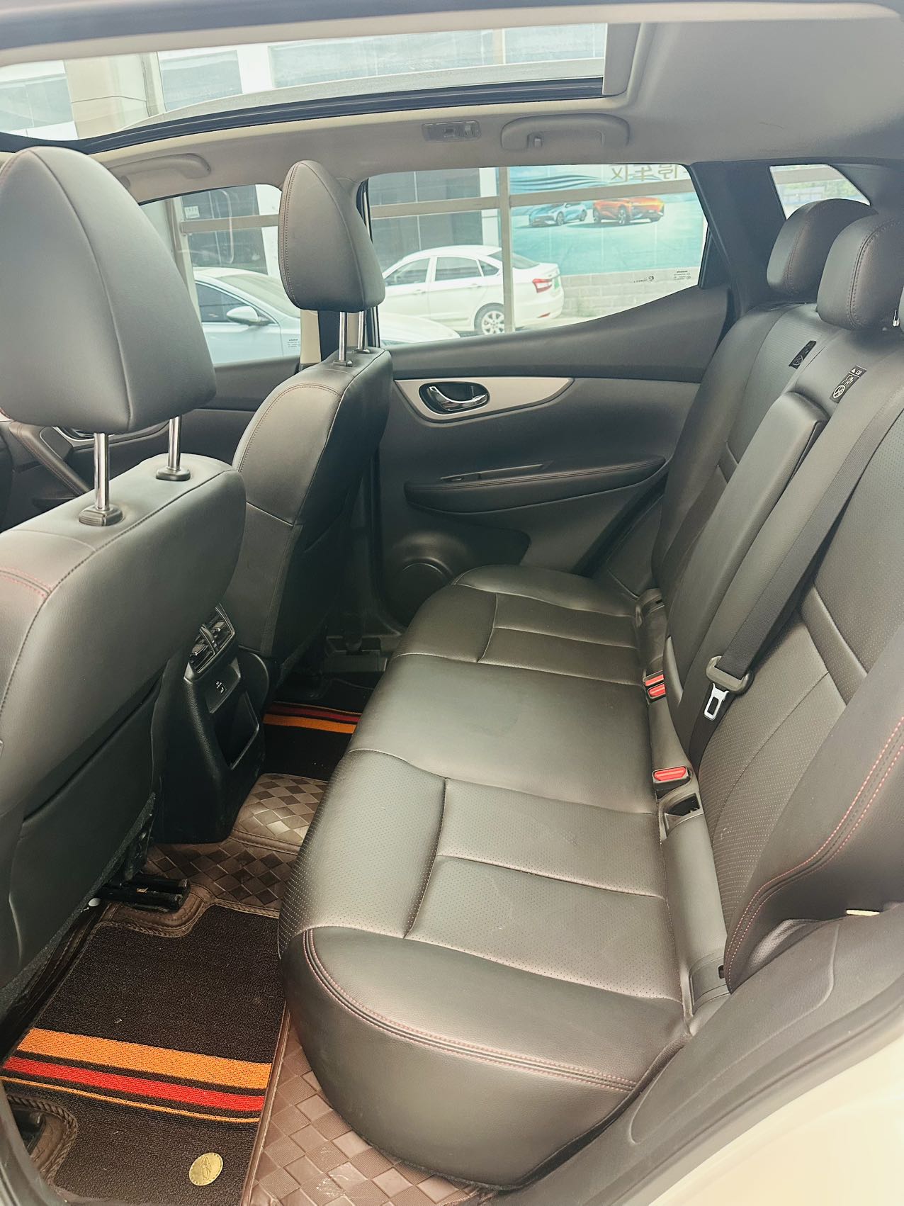Nissan Qashqai 2.0L CVT XV Prem Deluxe Edition - Фото 5