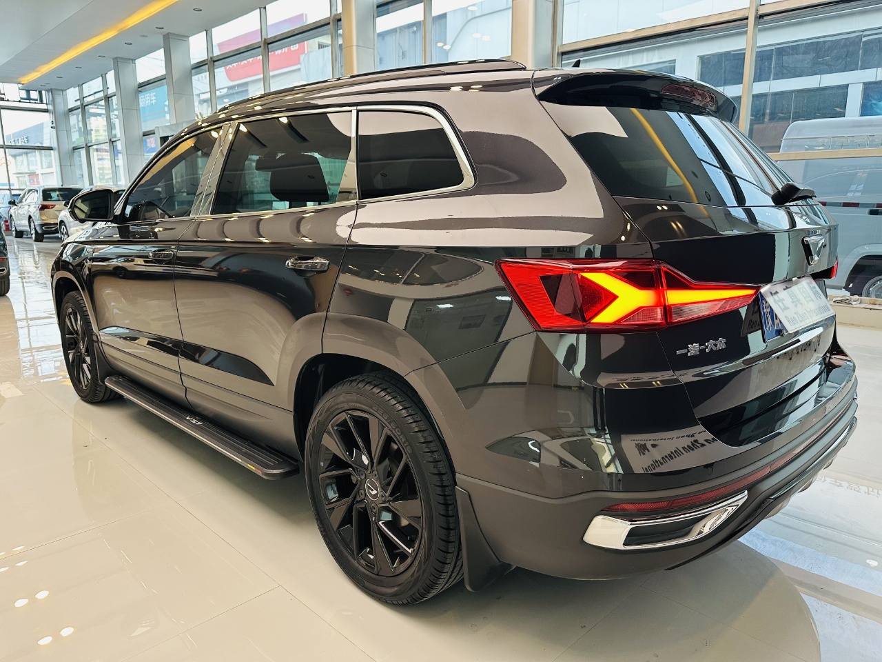Jetta VS7 Black Front 1.4T Automatic Joy Pro - Фото 5