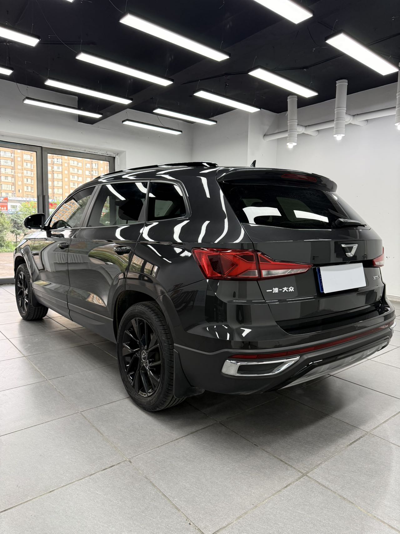 Jetta VS7 Black Front 1.4T Automatic Honor Edition - Фото 4