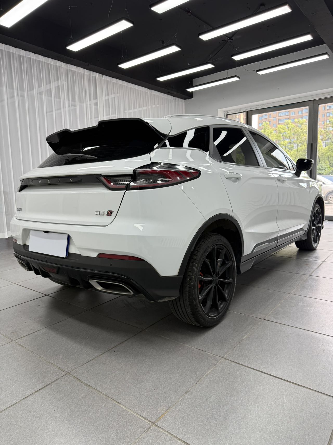 Geely Emgrand S 1.4T CVT Premium - Фото 3