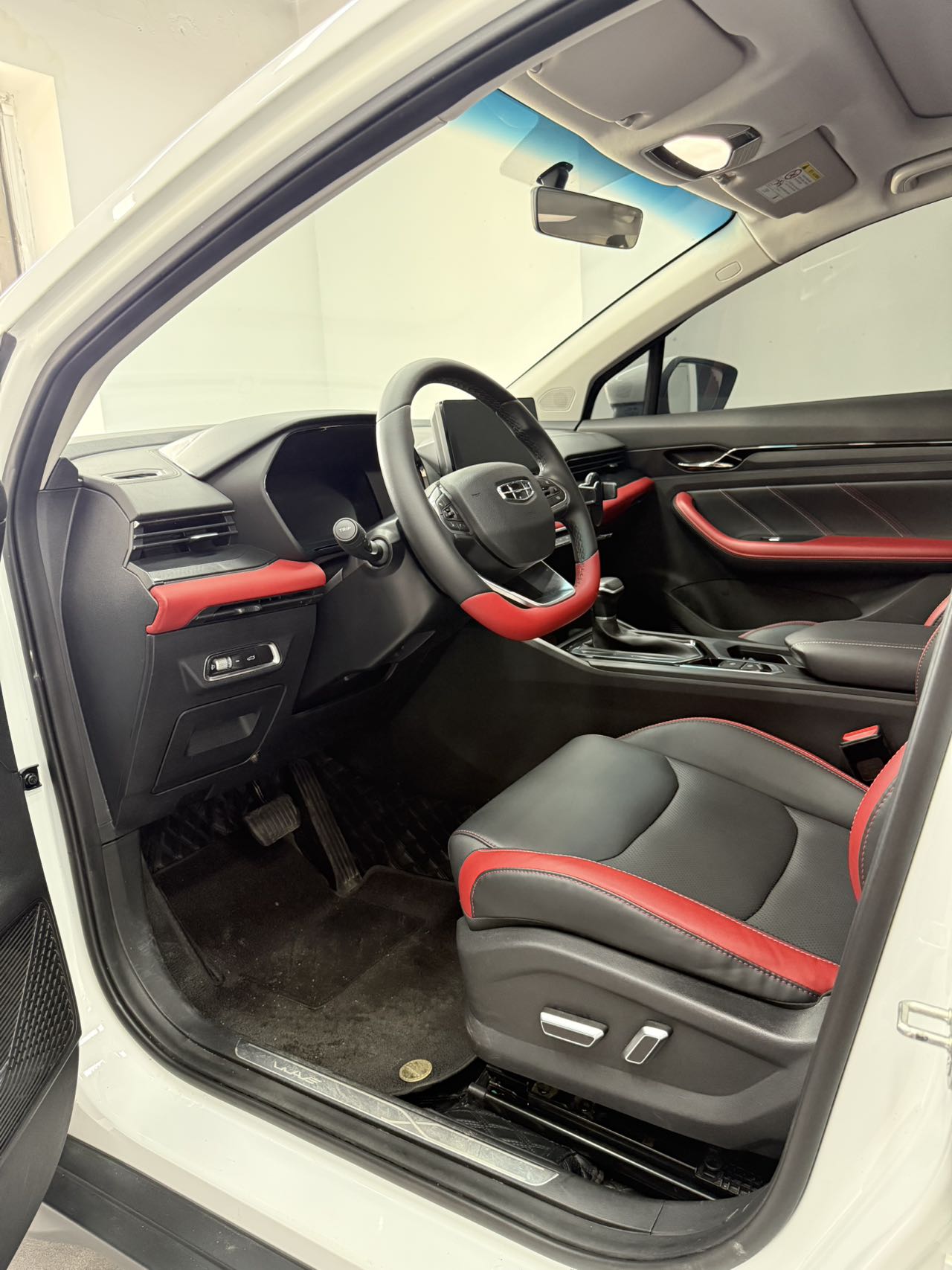 Geely Emgrand S 1.4T CVT Premium - Фото 5