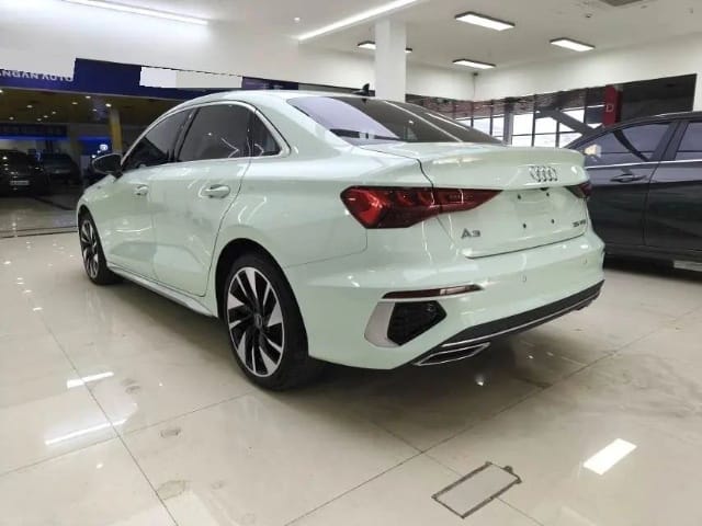 Audi A3L Limousine 35 TFSI - Фото 3