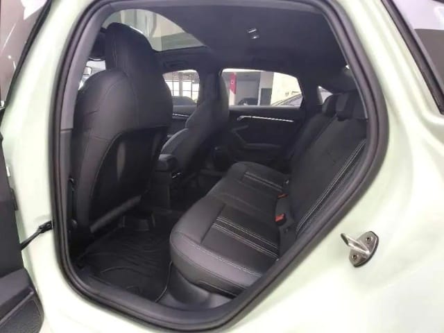 Audi A3L Limousine 35 TFSI - Фото 5