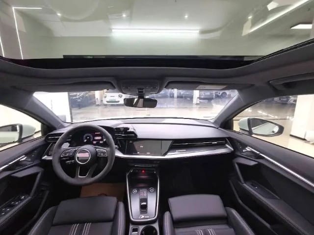 Audi A3L Limousine 35 TFSI - Фото 6