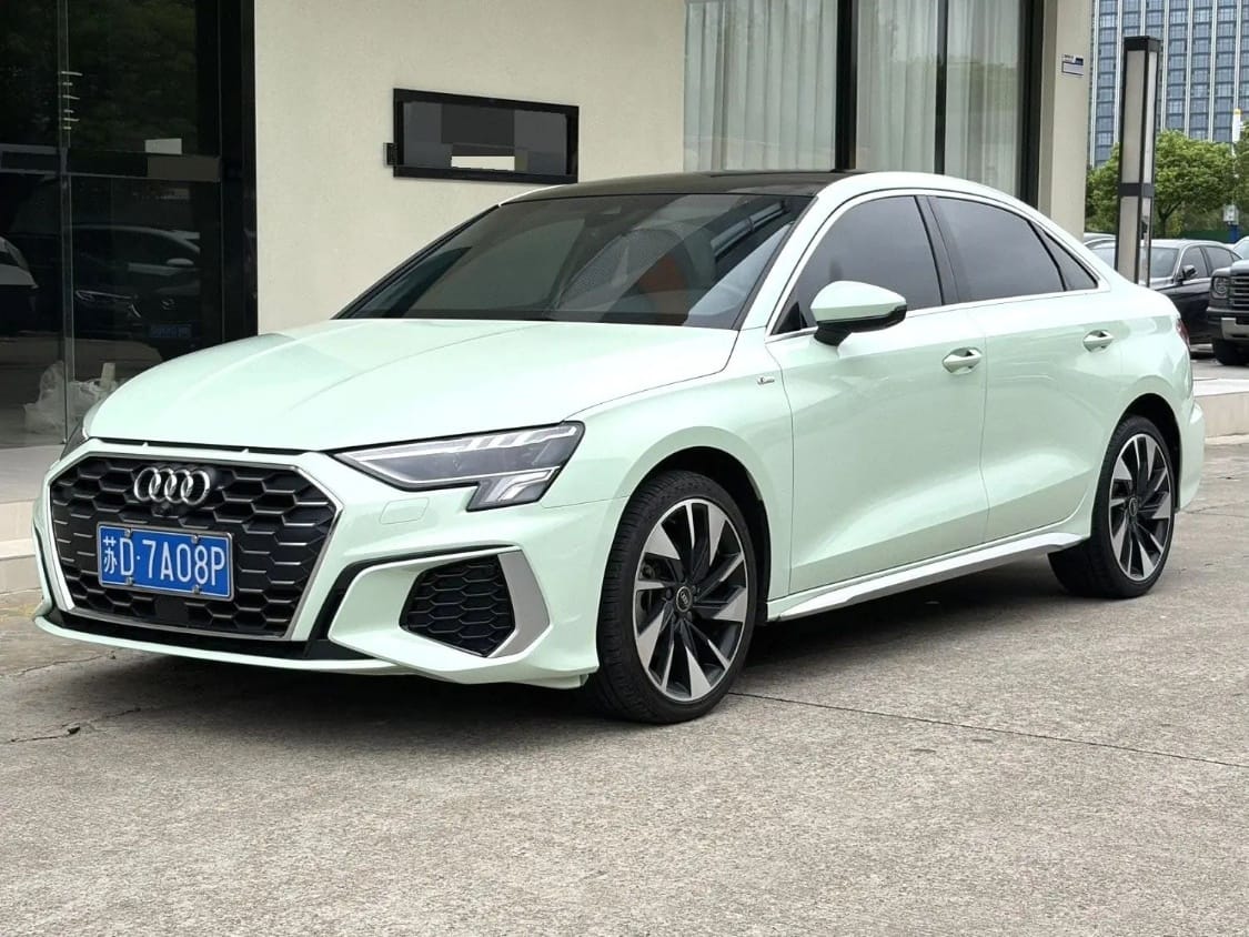 Audi A3L Limousine 35 TFSI - Фото 1