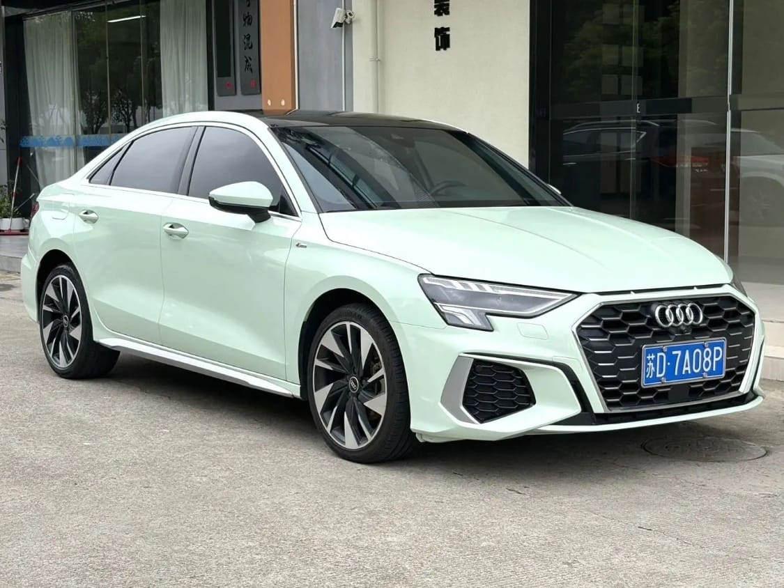 Audi A3L Limousine 35 TFSI - Фото 2