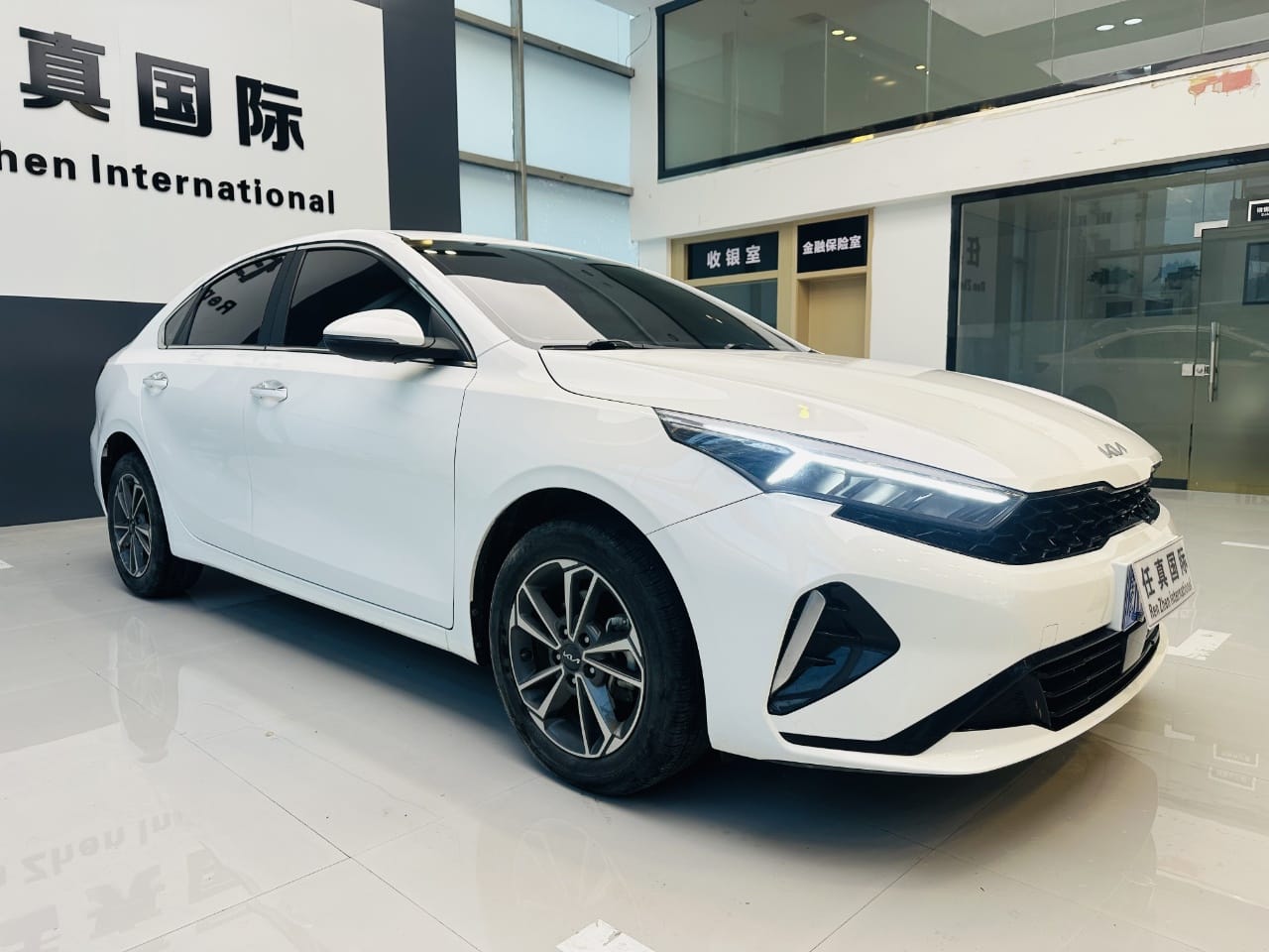 Kia K3 1.5L CVT Deluxe Edition - Фото 2