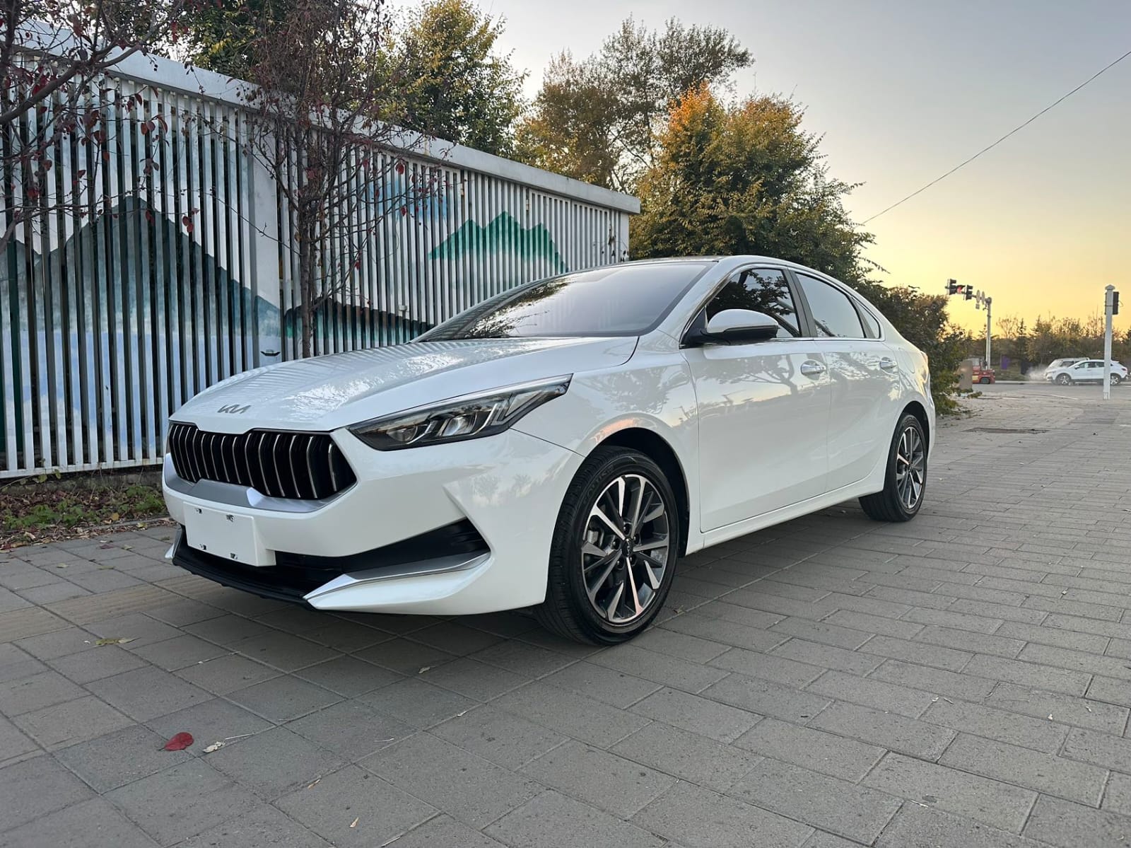Kia K3 1.5L CVT - Фото 1