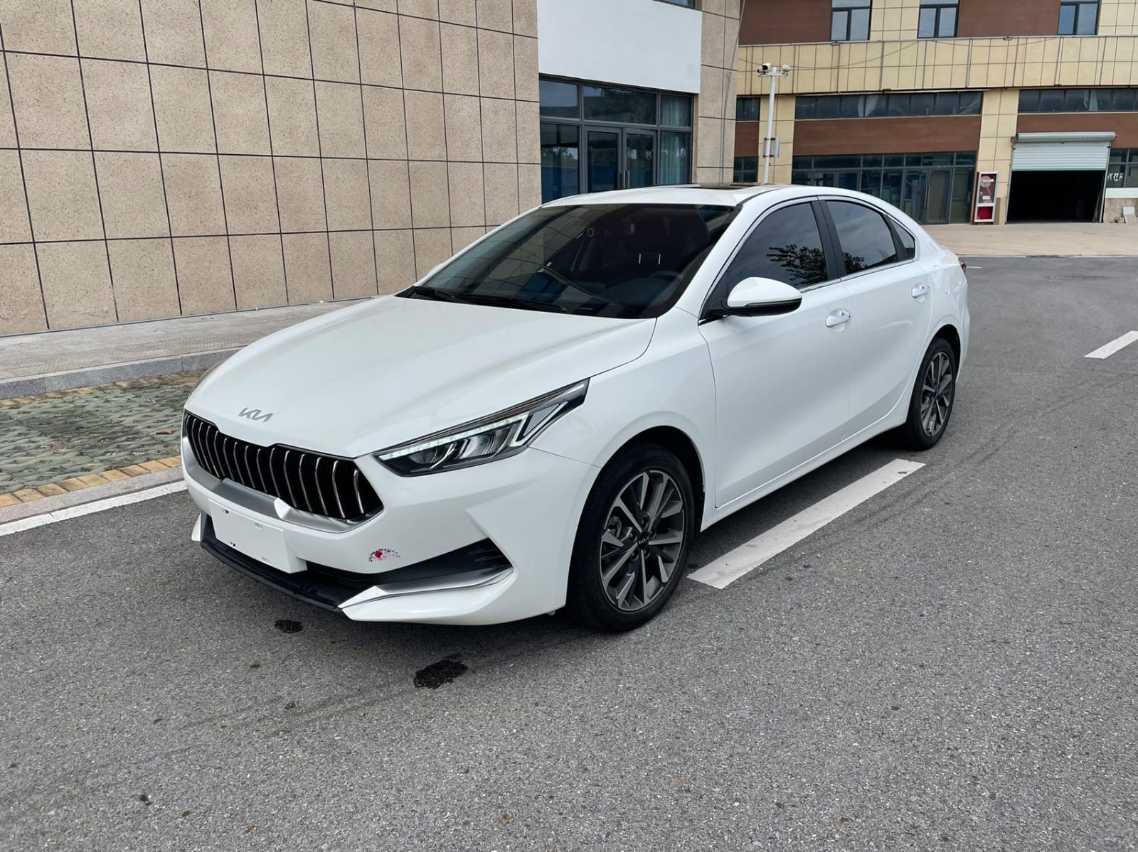 Kia K3 1.5L - Фото 1