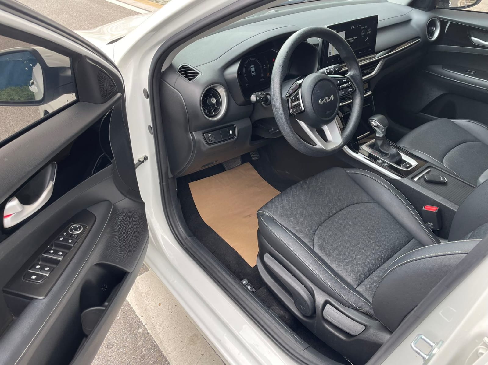 Kia K3 1.5L - Фото 4