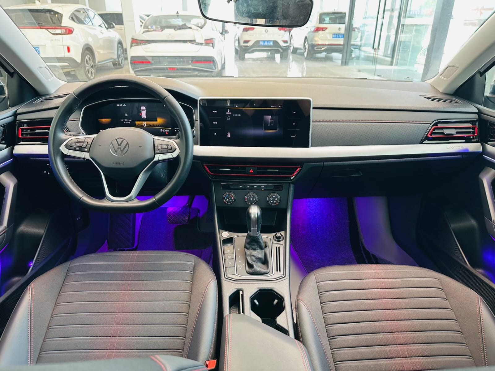 Volkswagen Lavida 280TSI DSG - Фото 7