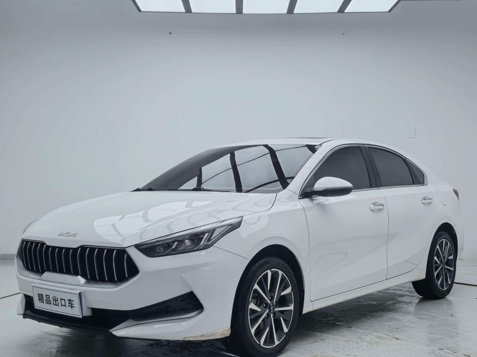 Kia K3 1.5L CVT Fashion Edition - Фото 1