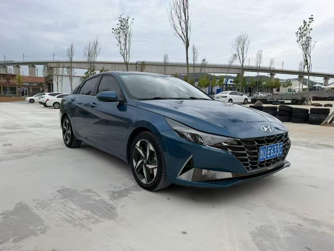 Hyundai Elantra 1.5L Premium Edition