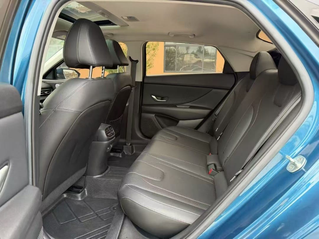 Hyundai Elantra 1.5L Premium Edition