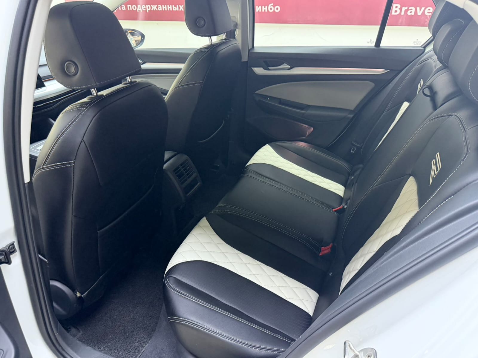Volkswagen Golf 280TSI DSG Pro