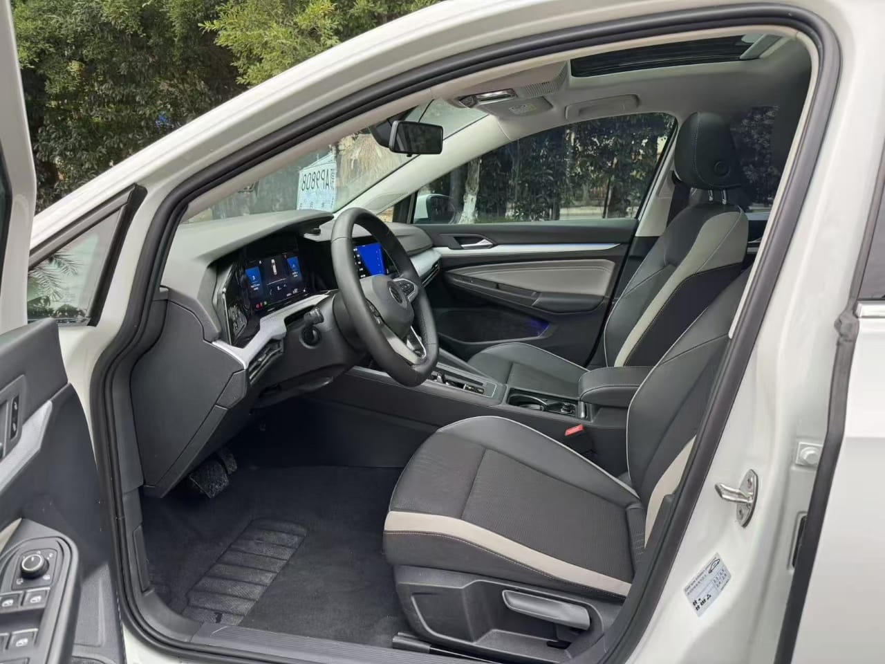 Volkswagen Golf 8 PRO 280TSI 1.4 TSI DSG