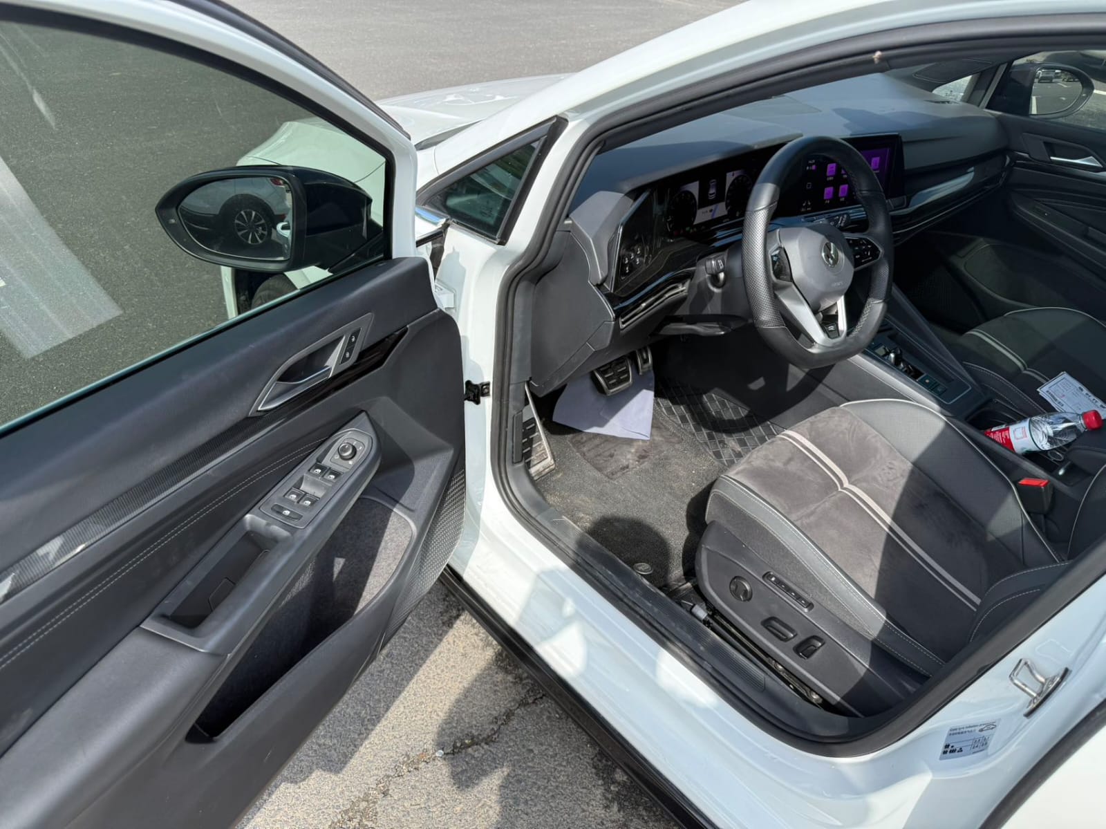 Volkswagen Golf 8 R-Line 1.4TSI 280TSI Lite