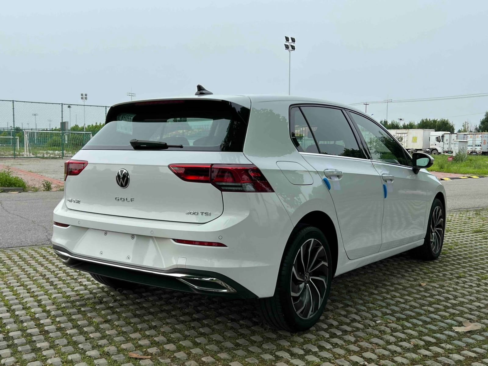 Volkswagen Golf 200TSI DSG Pro