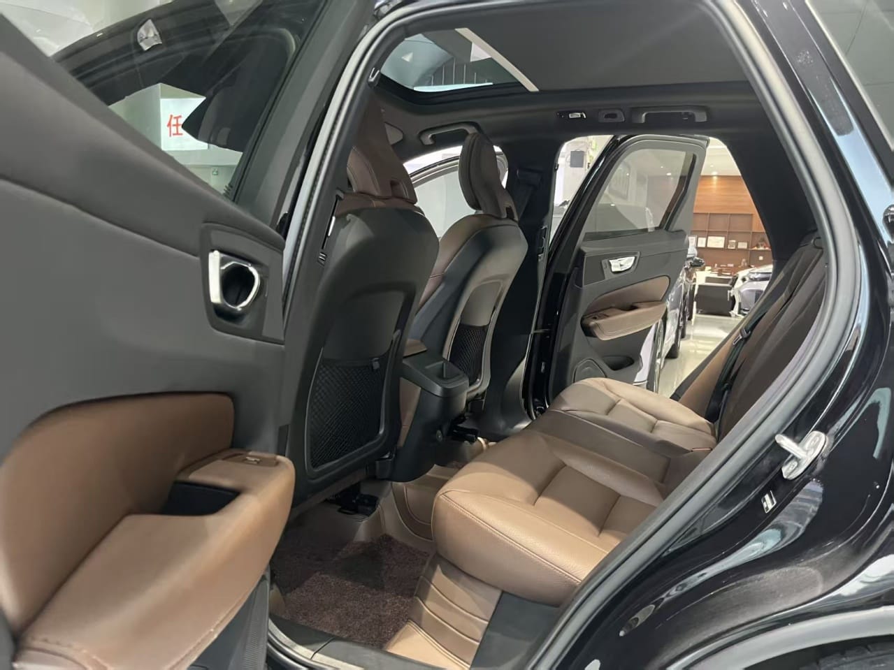 Volvo XC60 Intelligent Luxury Quad-Drive