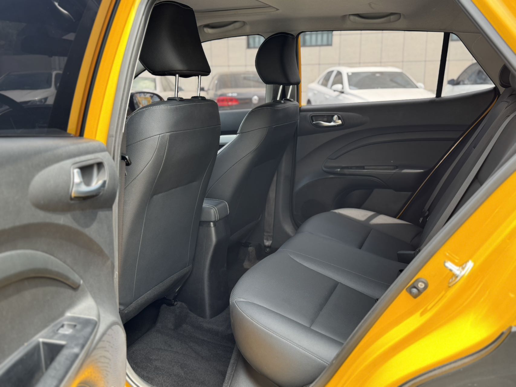 Kia KX1 1.4L CVT Skylight Edition