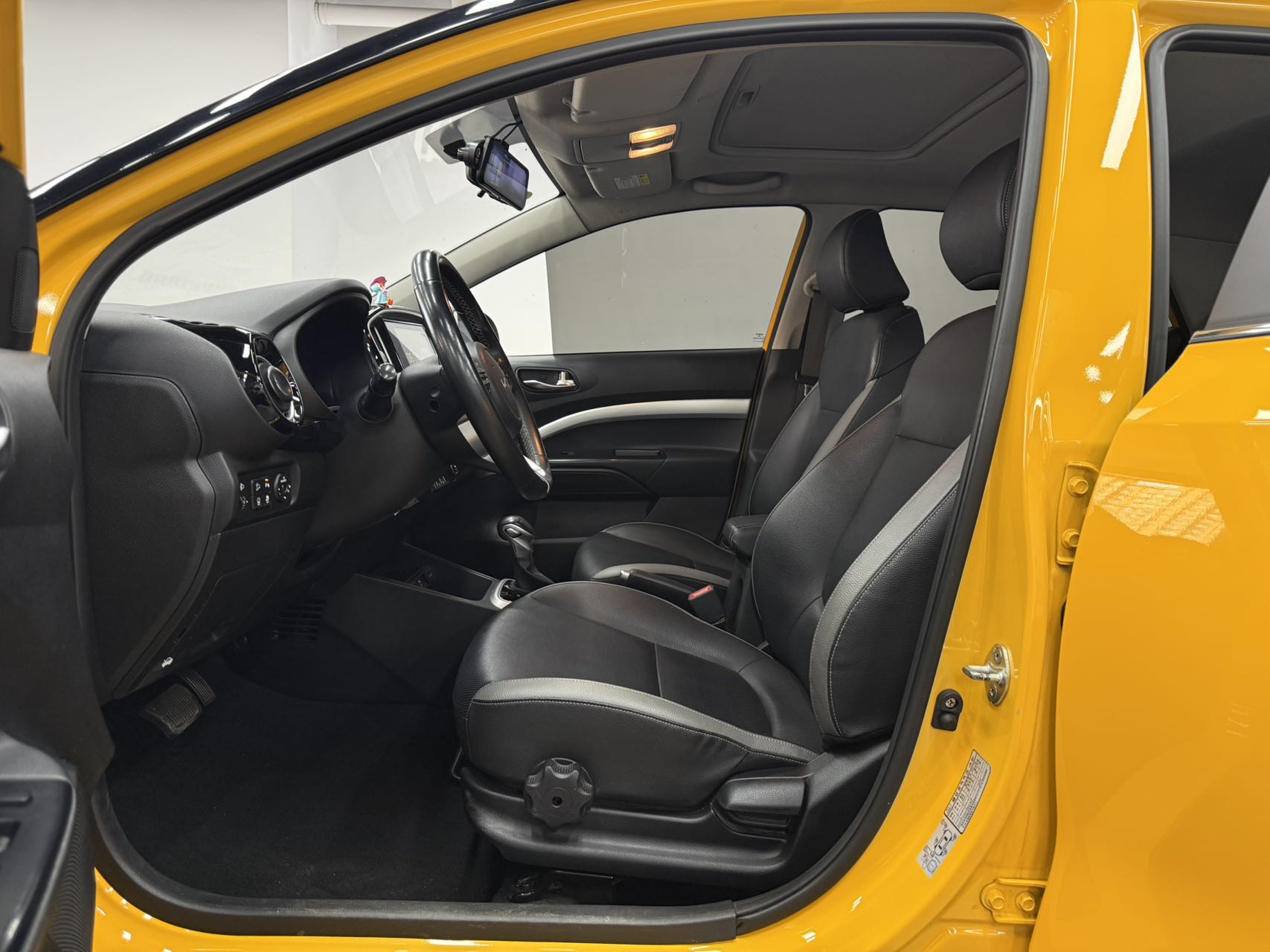 Kia KX1 1.4L