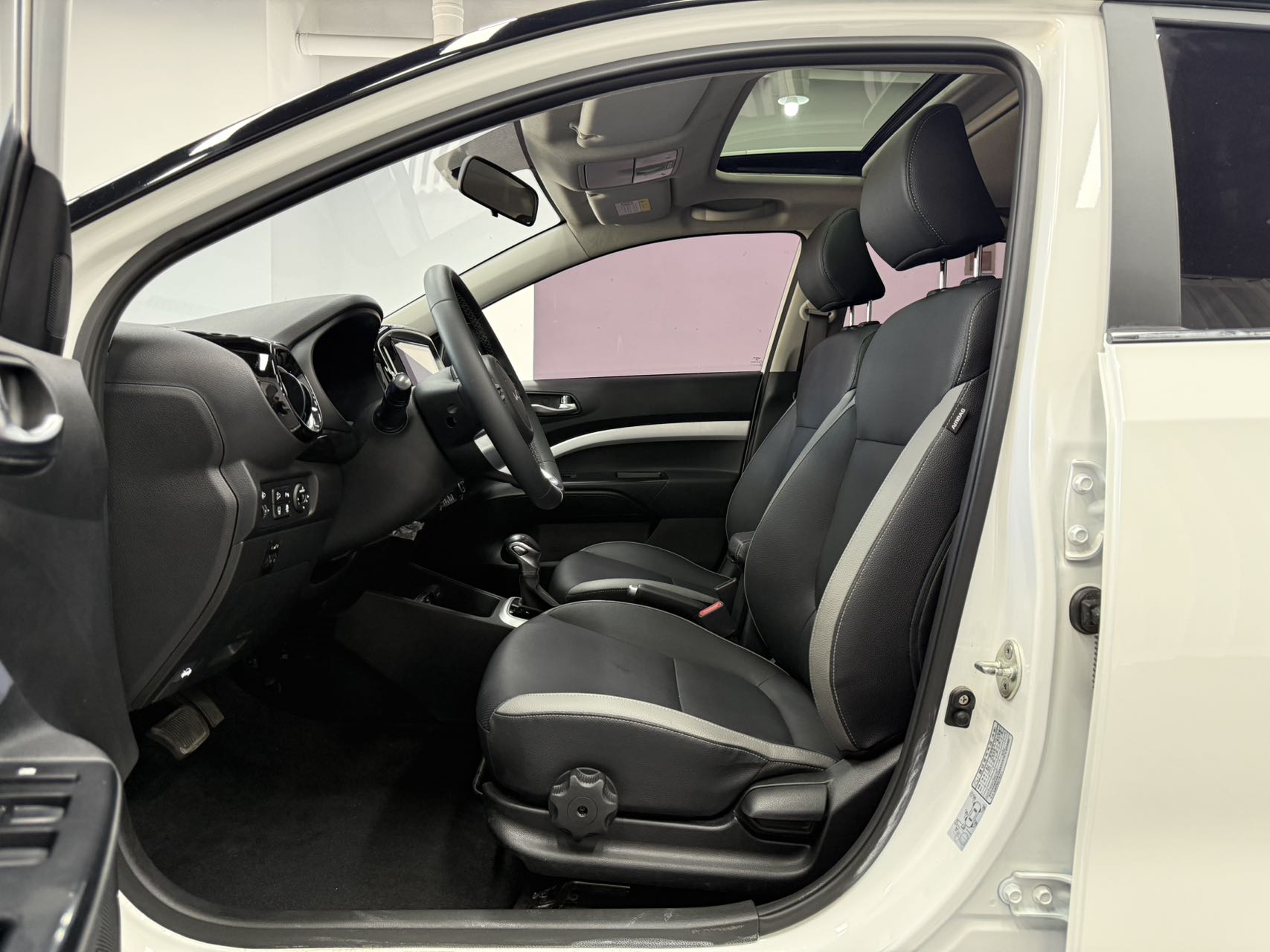 Kia KX1 1.4L