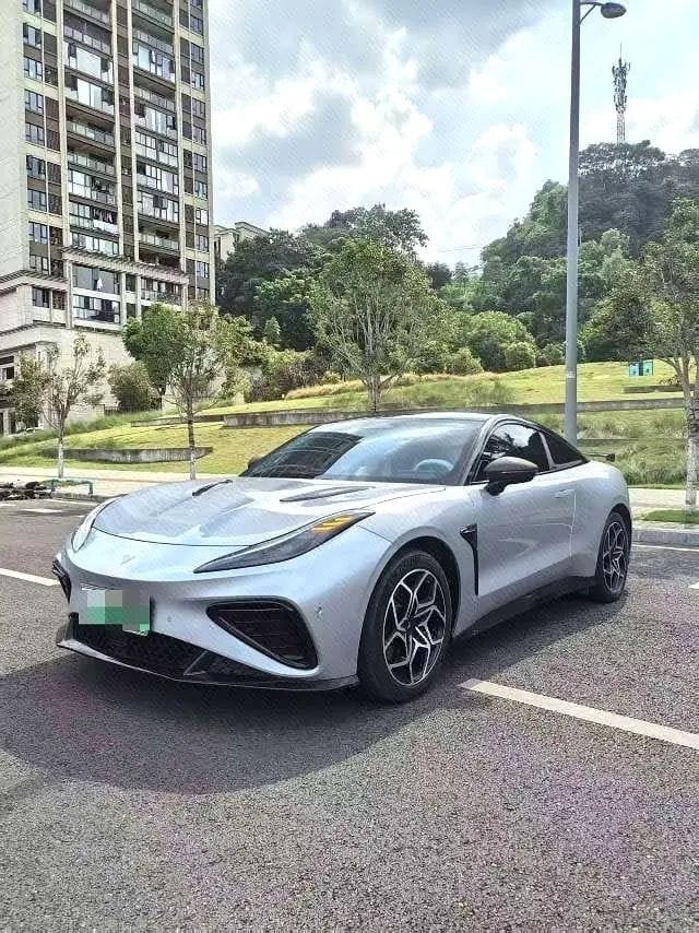 Hozon Neta GT 580 AWD