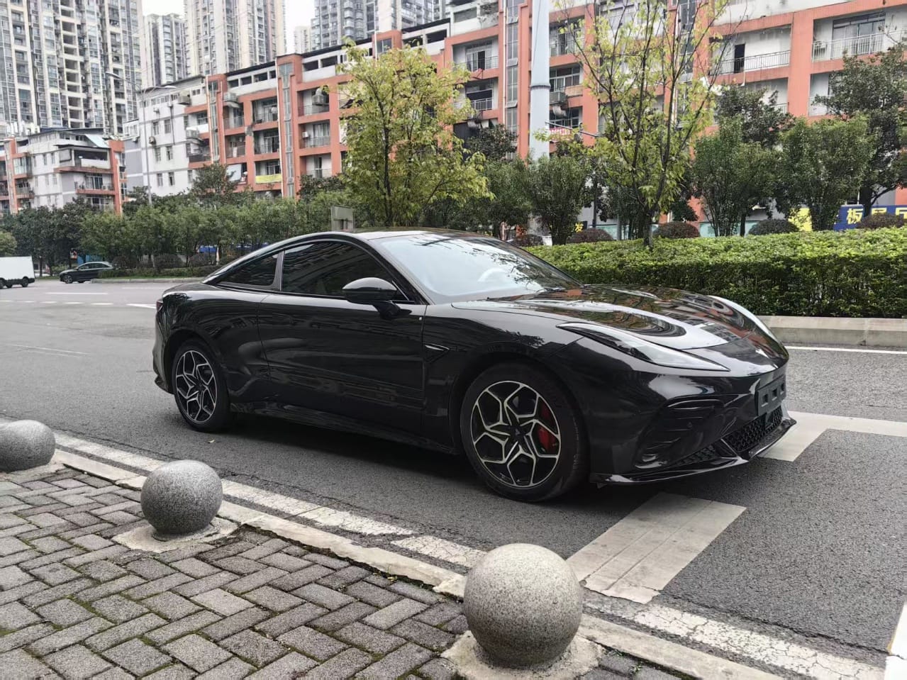 Hozon Neta GT 580 AWD