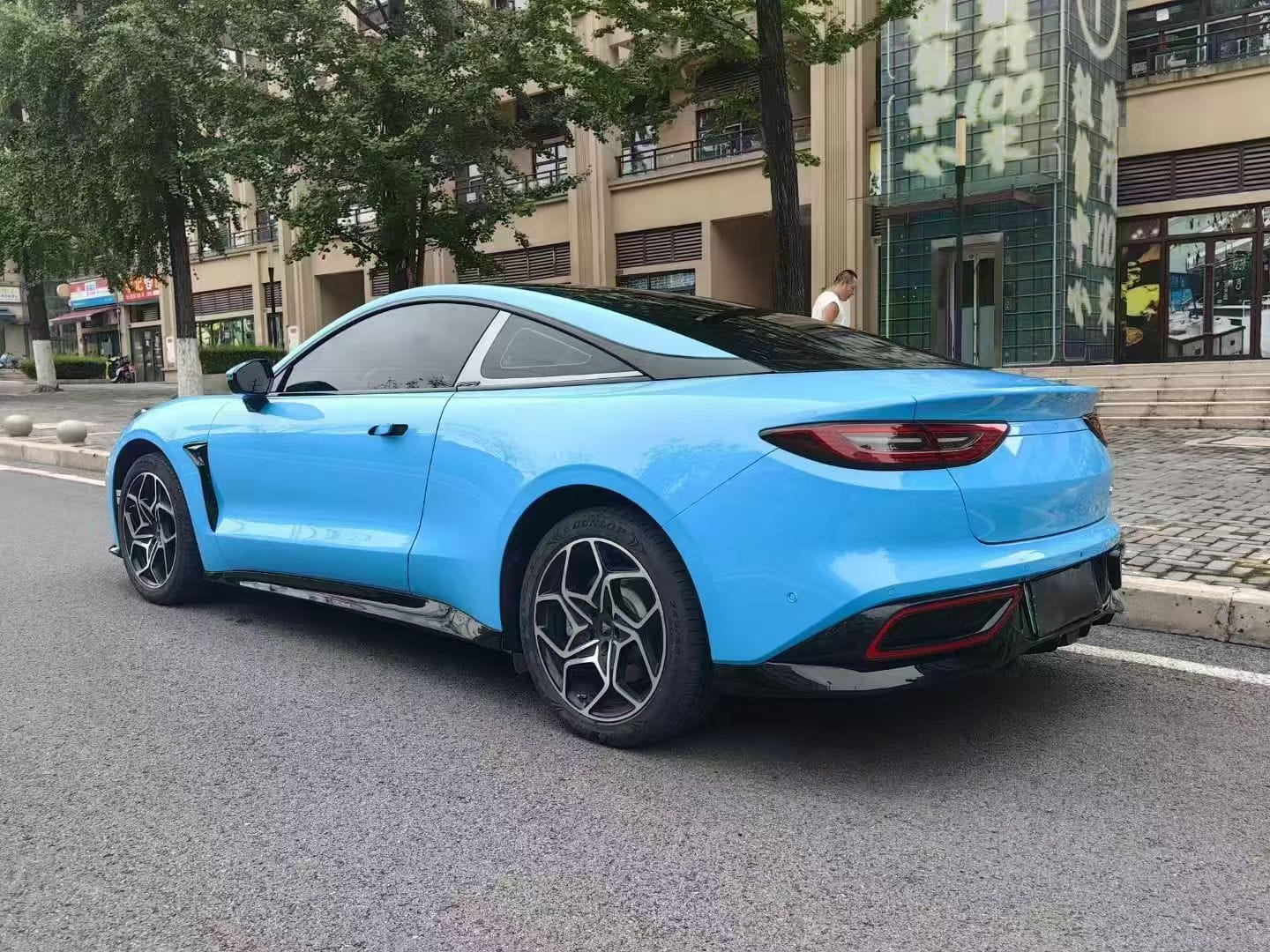 Hozon Neta GT 580 AWD